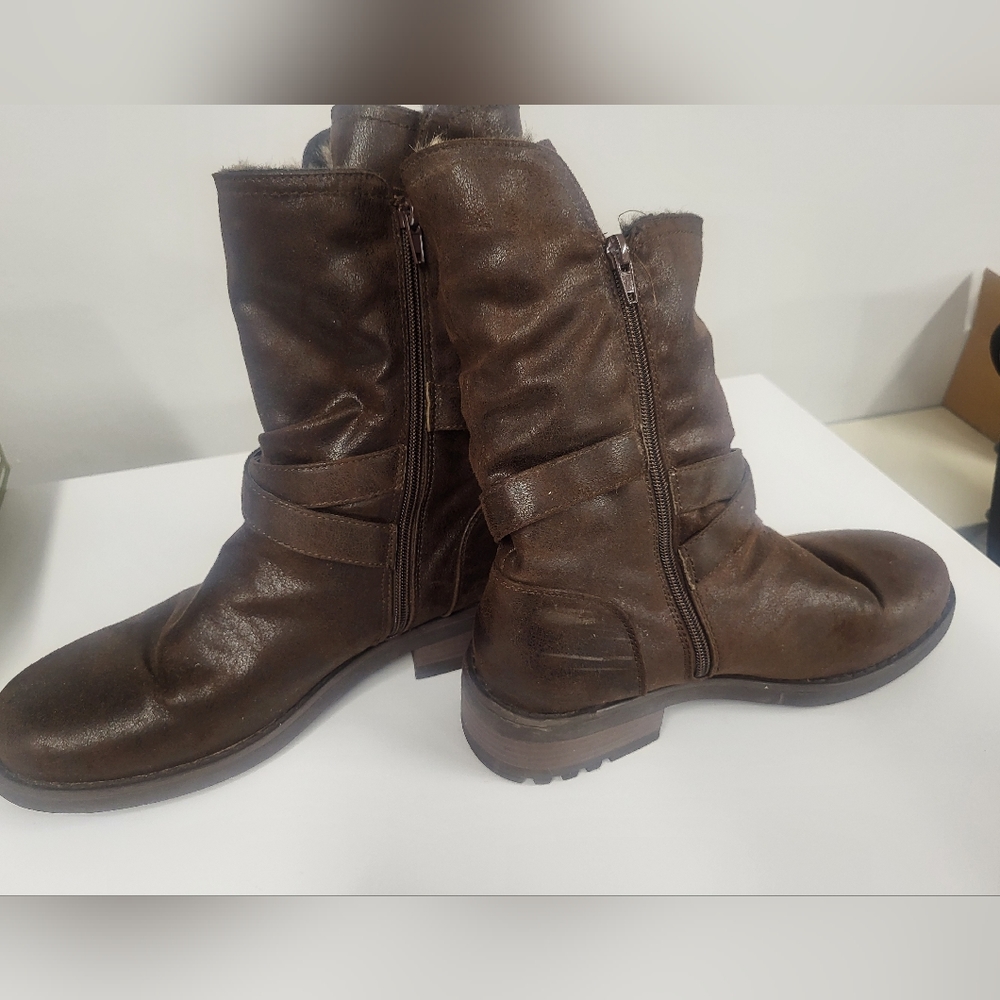 Winter boots